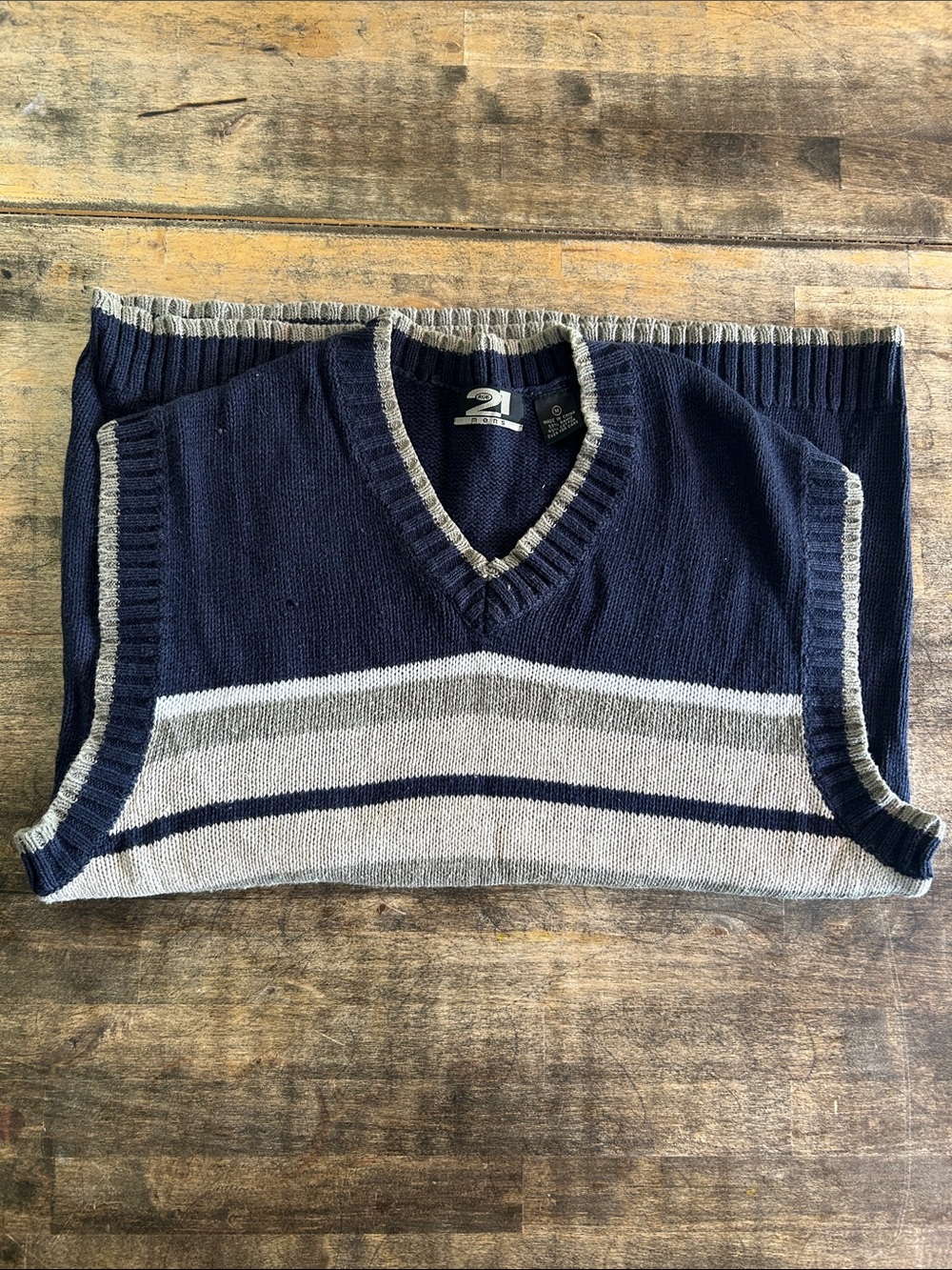 Rue 21 Mens Navy and Gray Striped V-Neck Sweater Vest with Contrast Trim y2k - Picture 1 of 5